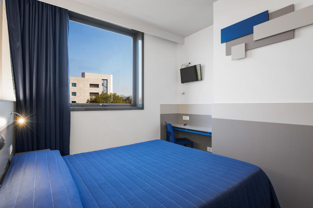 Budget Double Room,316951065:JPEG